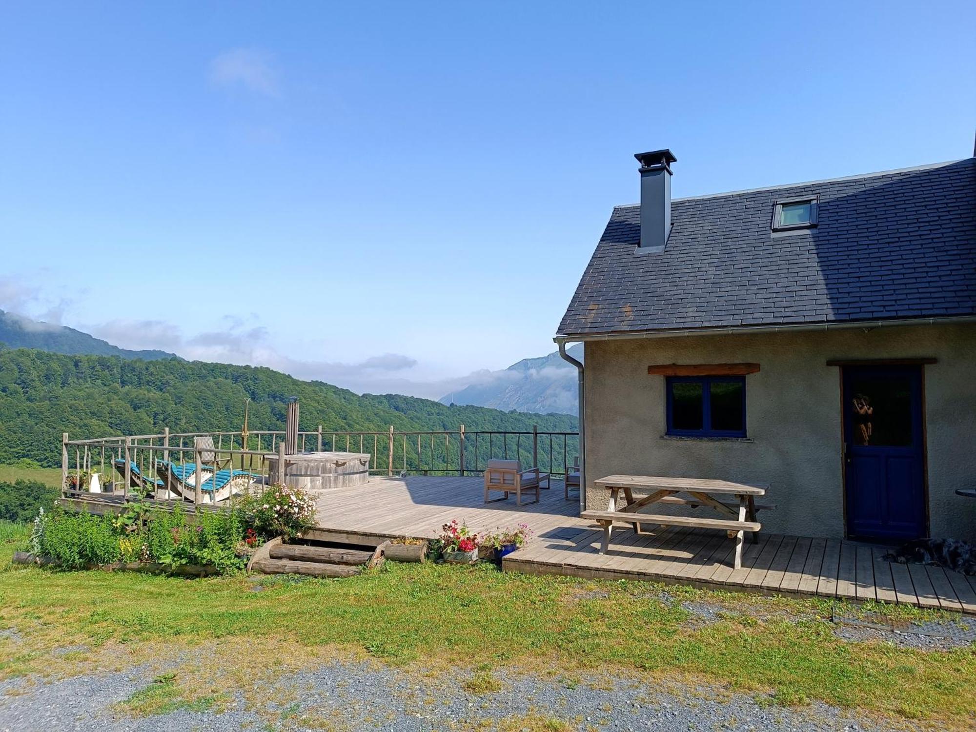 Villa Le Panoramique Campan Exterior foto